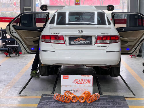 সম্পর্কে সর্বশেষ কোম্পানী কেস ২০০৪ হন্ডা অ্যাকর্ড ২.০ এল EDDY স্পোর্ট শর্ট স্প্রিংস দিয়ে আপগ্রেড করা
